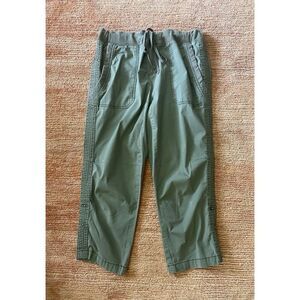 Khakis & Company Women’s Green Cropped  Rolled Cotton Stretch Pants